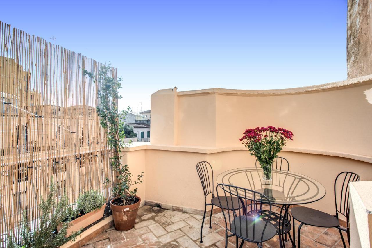 Cavour Attic With Terrace Apartment โรม ภายนอก รูปภาพ